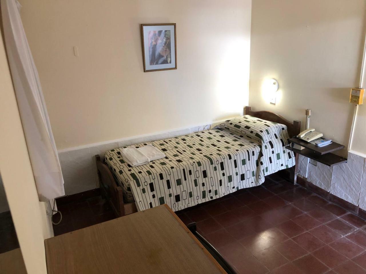Hotel Avellaneda Avellaneda  エクステリア 写真